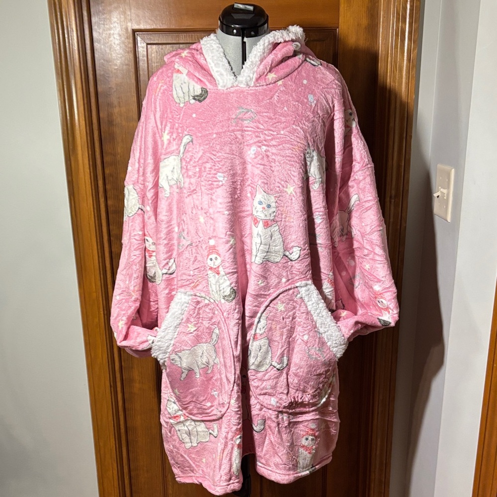 American Trends Cozy Persian Cat Wearable Blanket Hoodie Pink